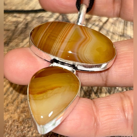 Rustic Color Sardonyx Agate Pendant 2 7/8” - Picture 9 of 15